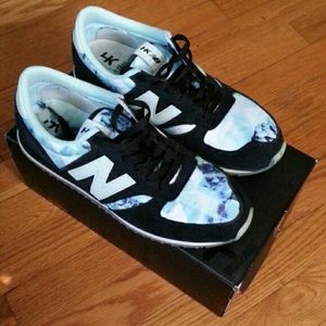 Heidi Klum for New Balance tennis shoes